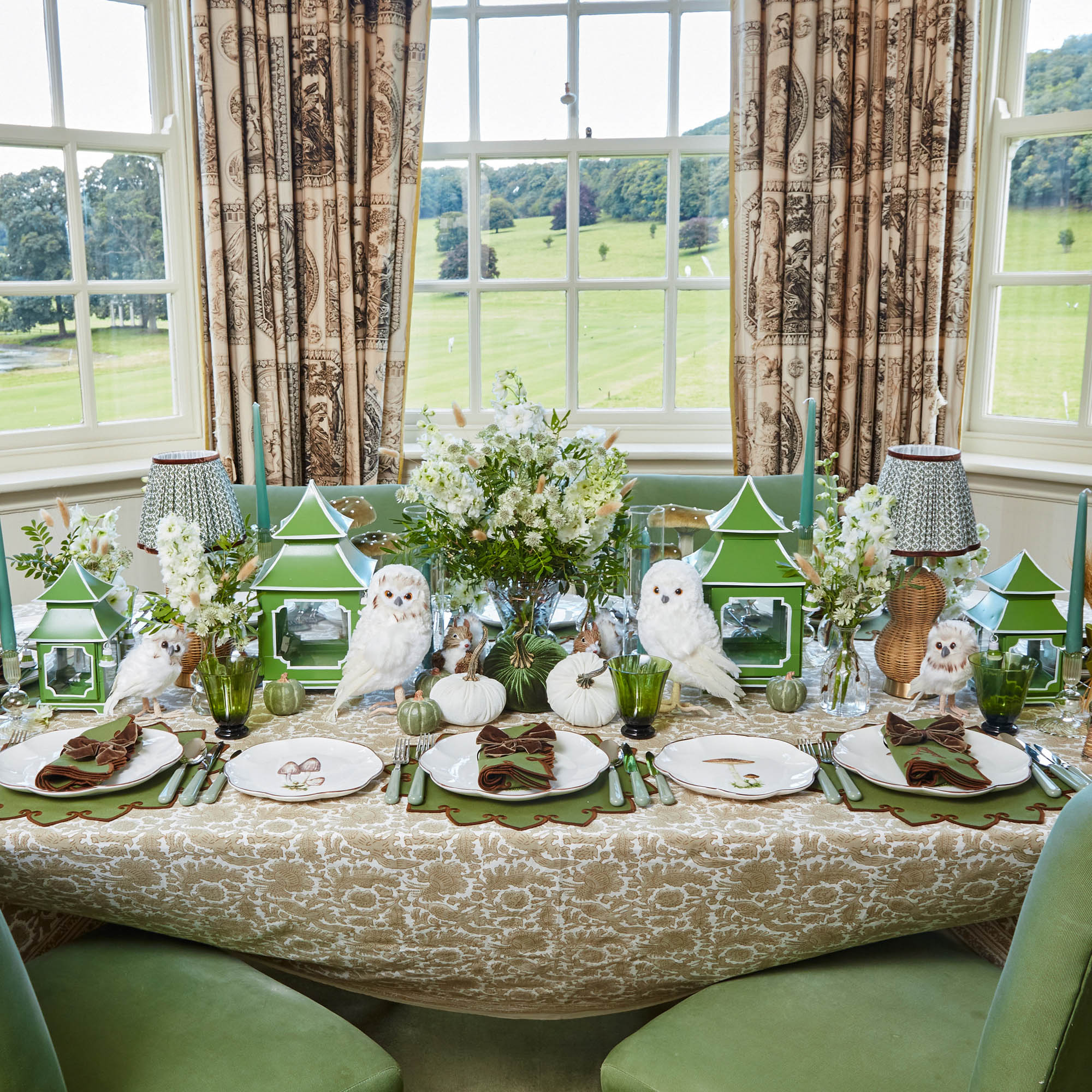 Apple Green Pagoda Lantern - Image 12