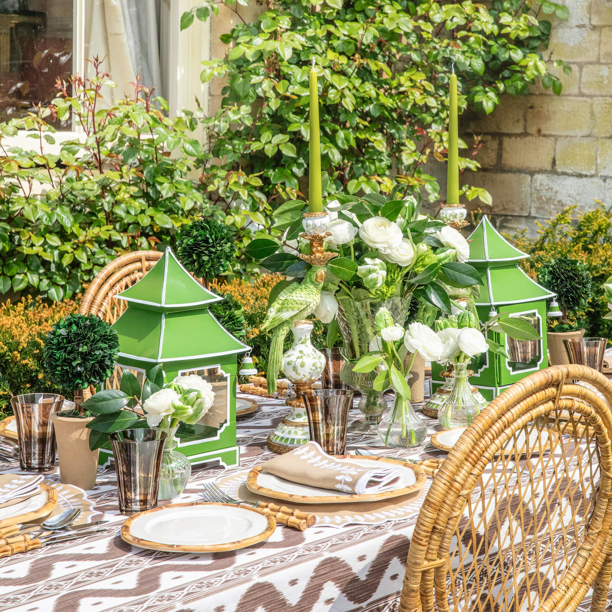 Apple Green Pagoda Lantern - Image 13