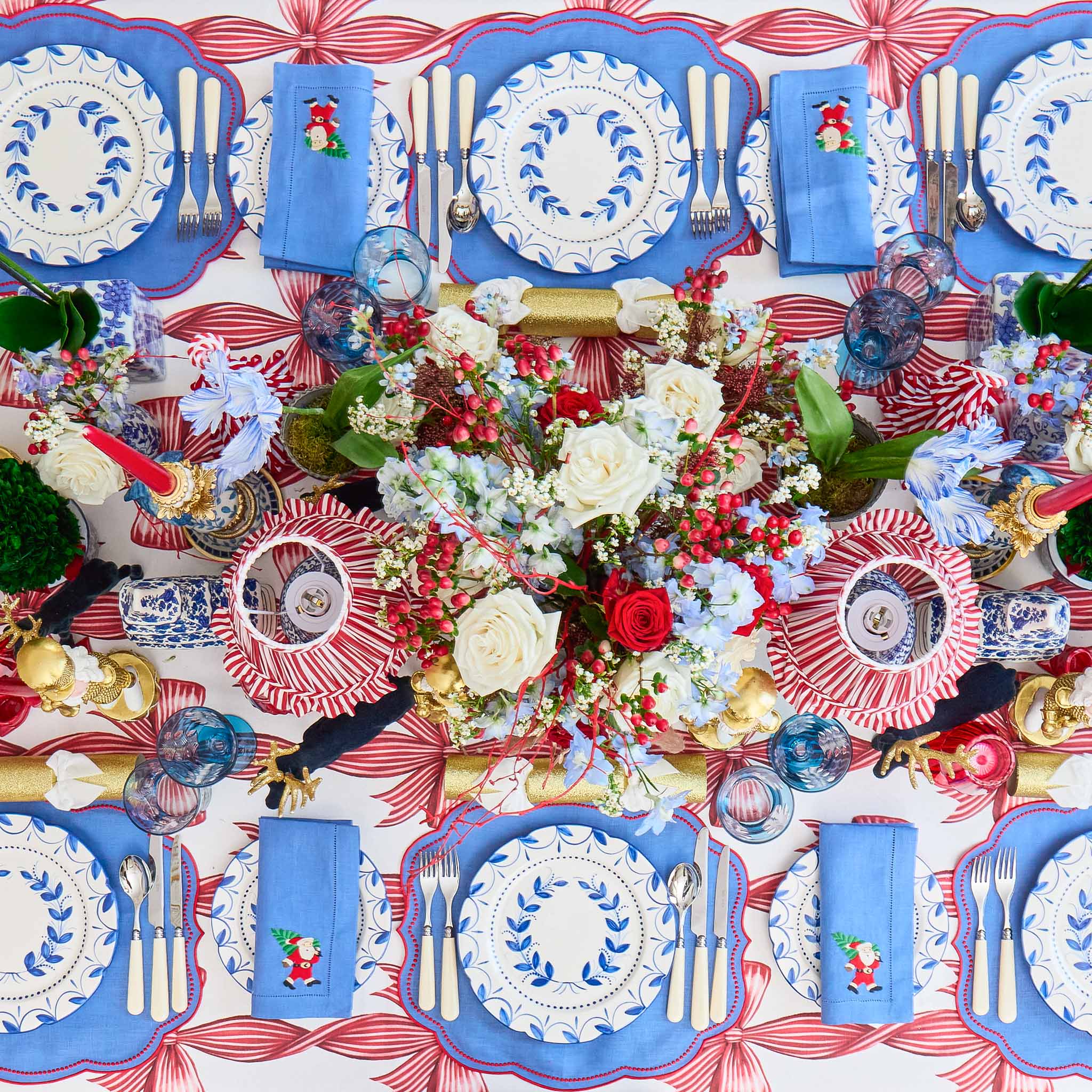 Elizabeth Blue Garland Starter Plates (Set of 4) - Image 4