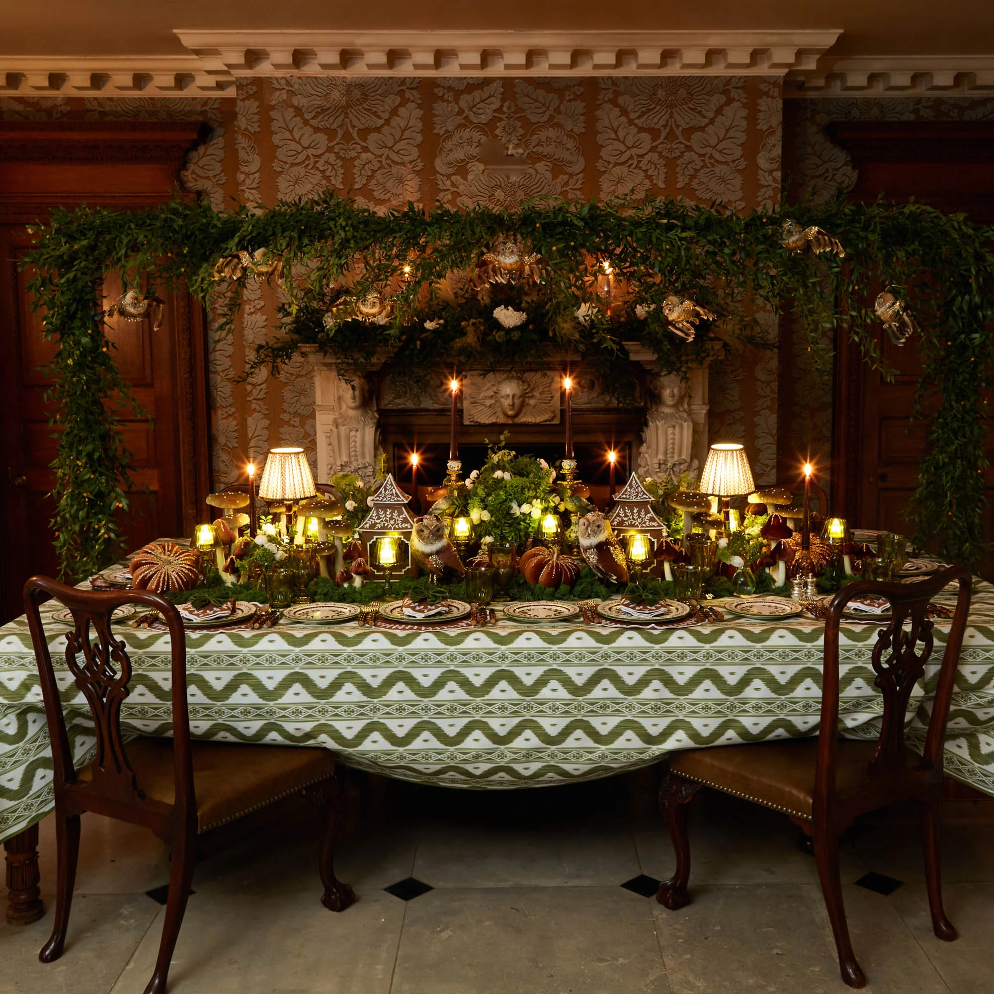 Chocolate Lotus Lampshade (18cm) - Image 14