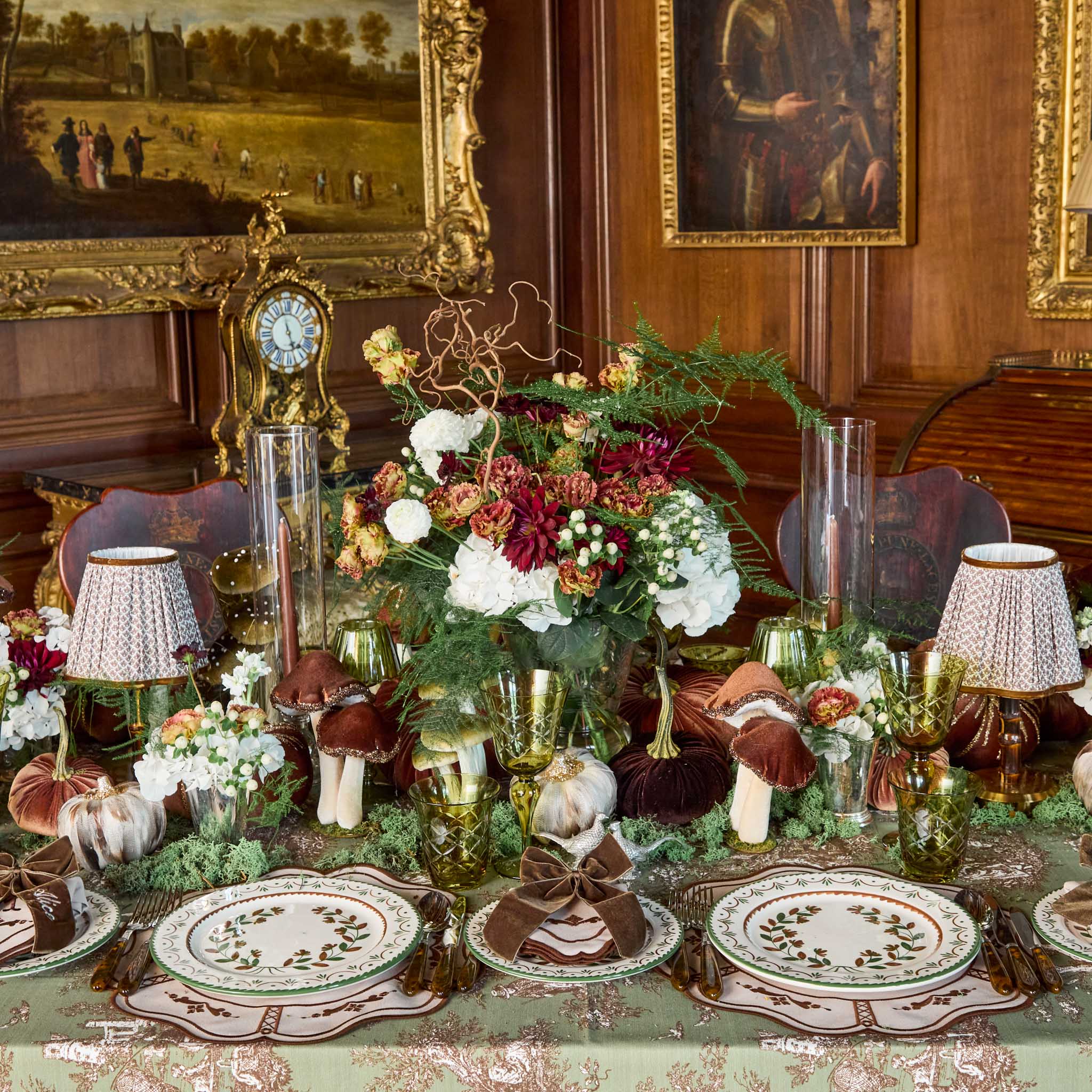 Chocolate Lotus Lampshade (18cm) - Image 3