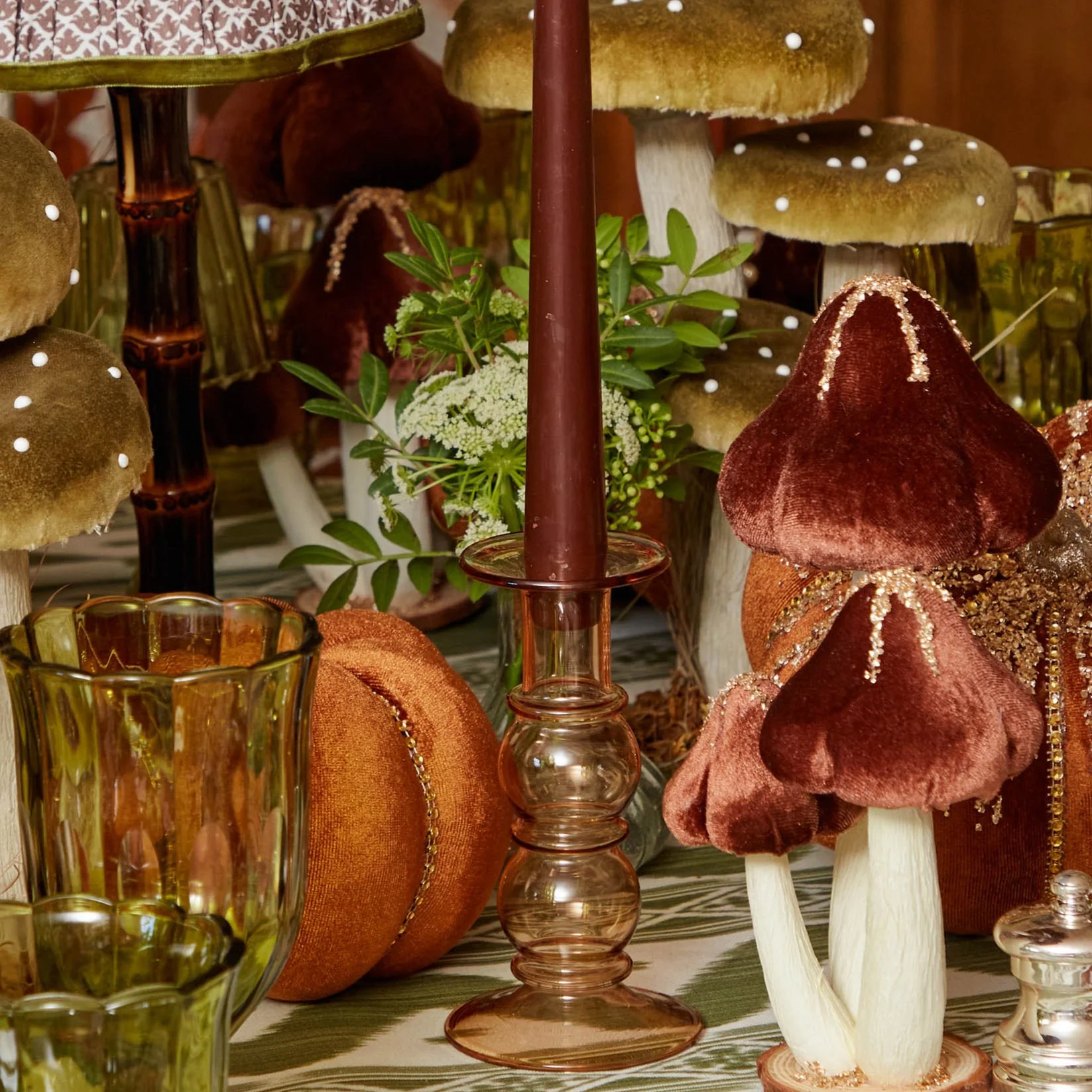 Elise Medium Amber Candle Holder (Pair) - Image 4