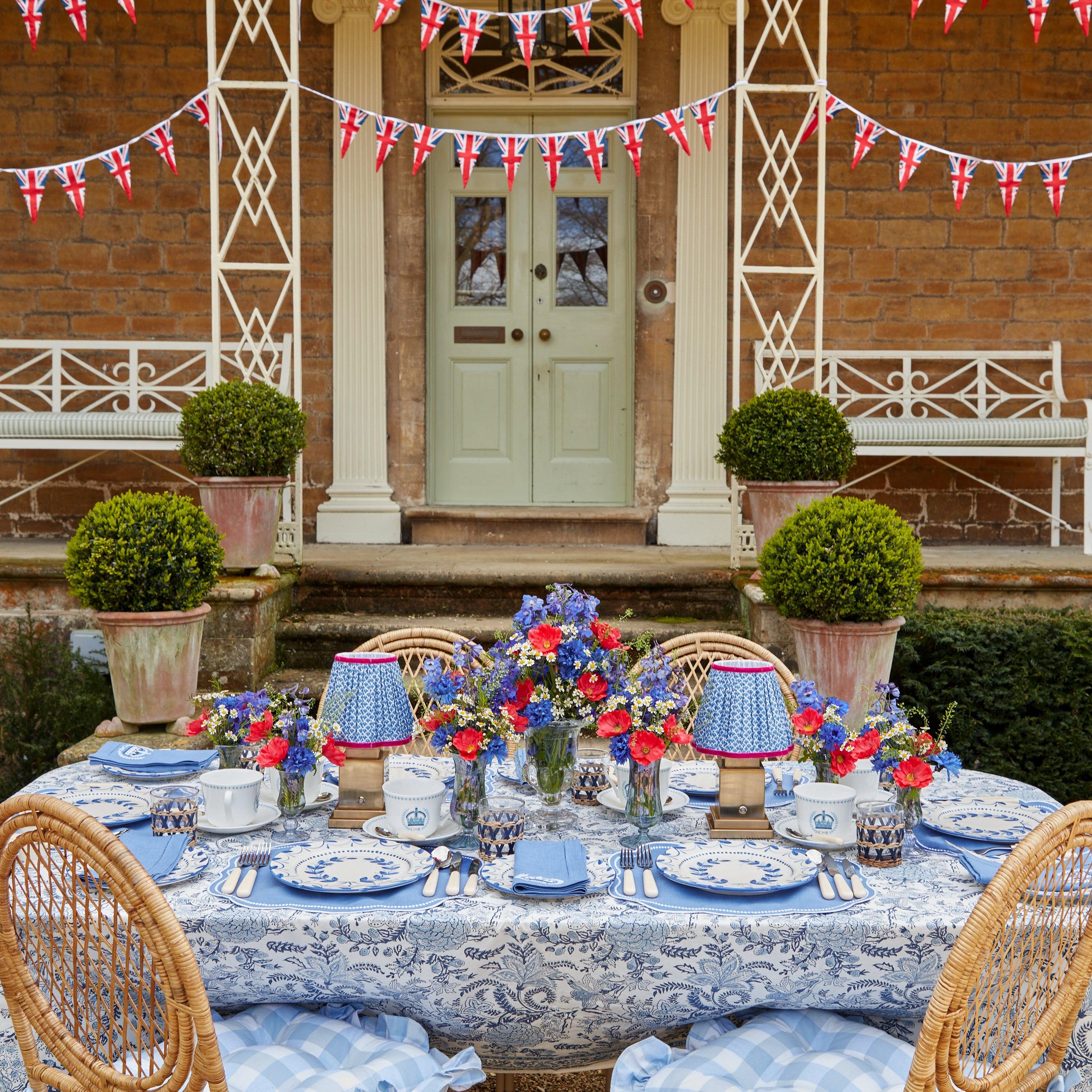 Elizabeth Blue Garland Dinner Plate - Image 14