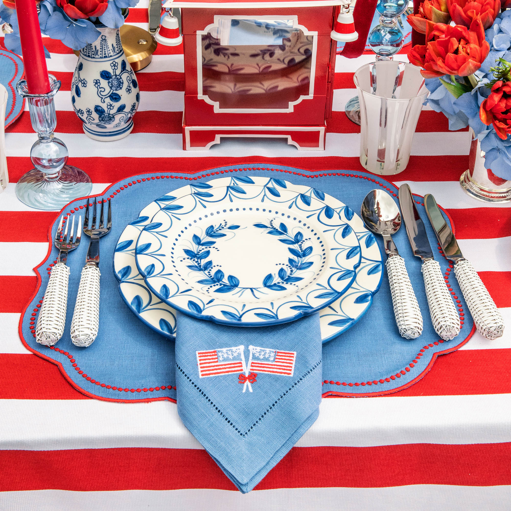 Elizabeth Blue Garland Dinner Plates (Set of 4) - Image 11