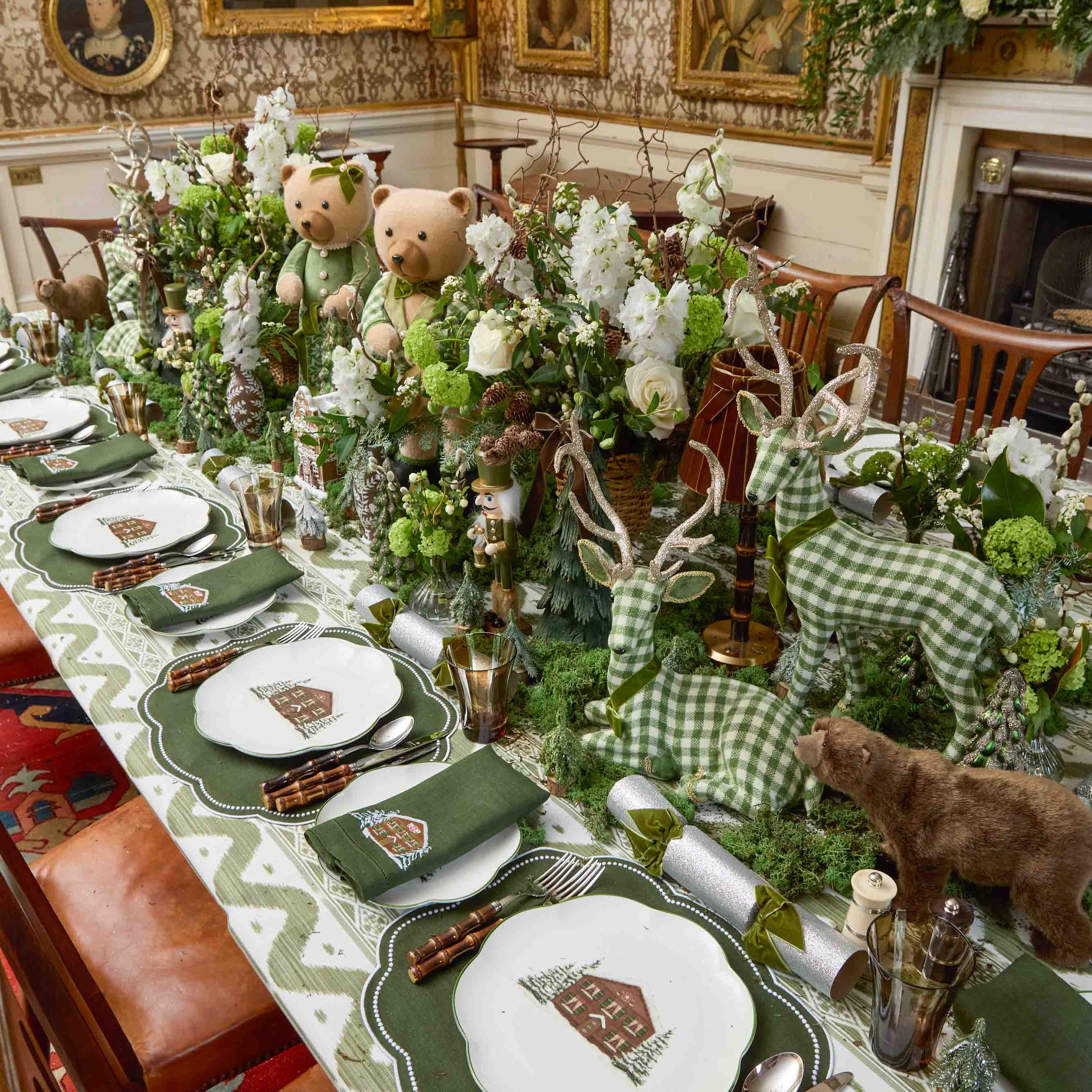 Green Gingham Sitting Deers (Pair) - Image 6