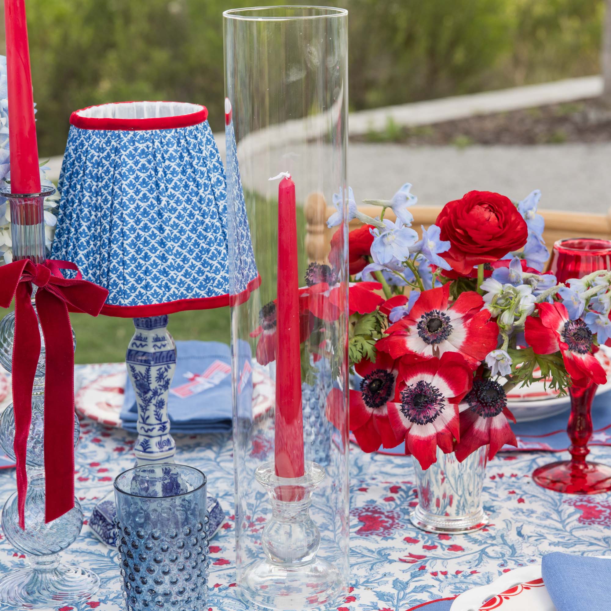 Cobalt & Red Lotus Lampshade (18cm) - Image 7