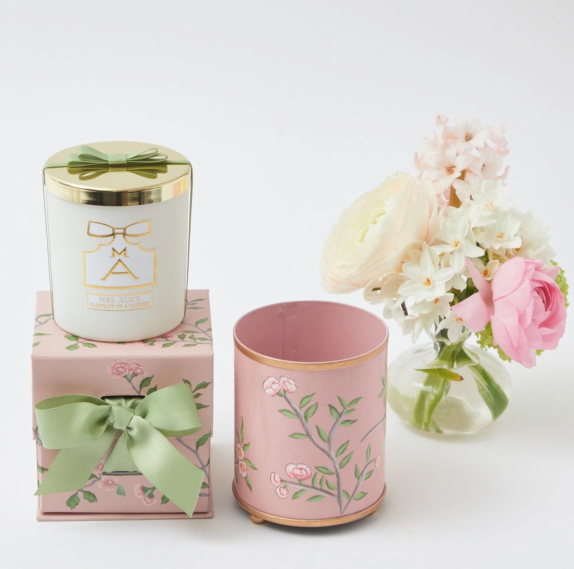 Portrait Of A Garden Scented Candle - Image 10