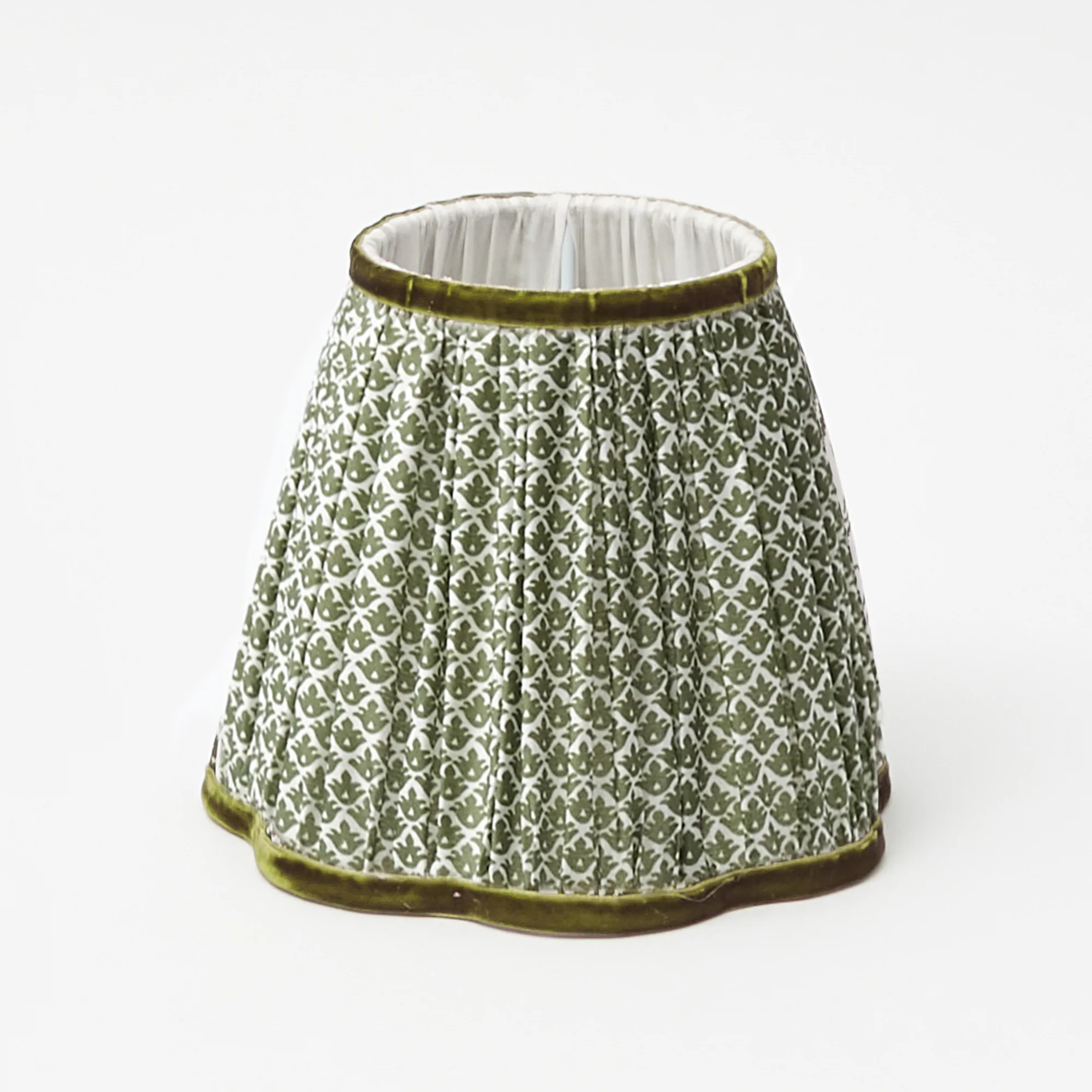 Rattan Ursula Rechargeable Lamp with Olive Lotus Shade (18cm) - Image 4