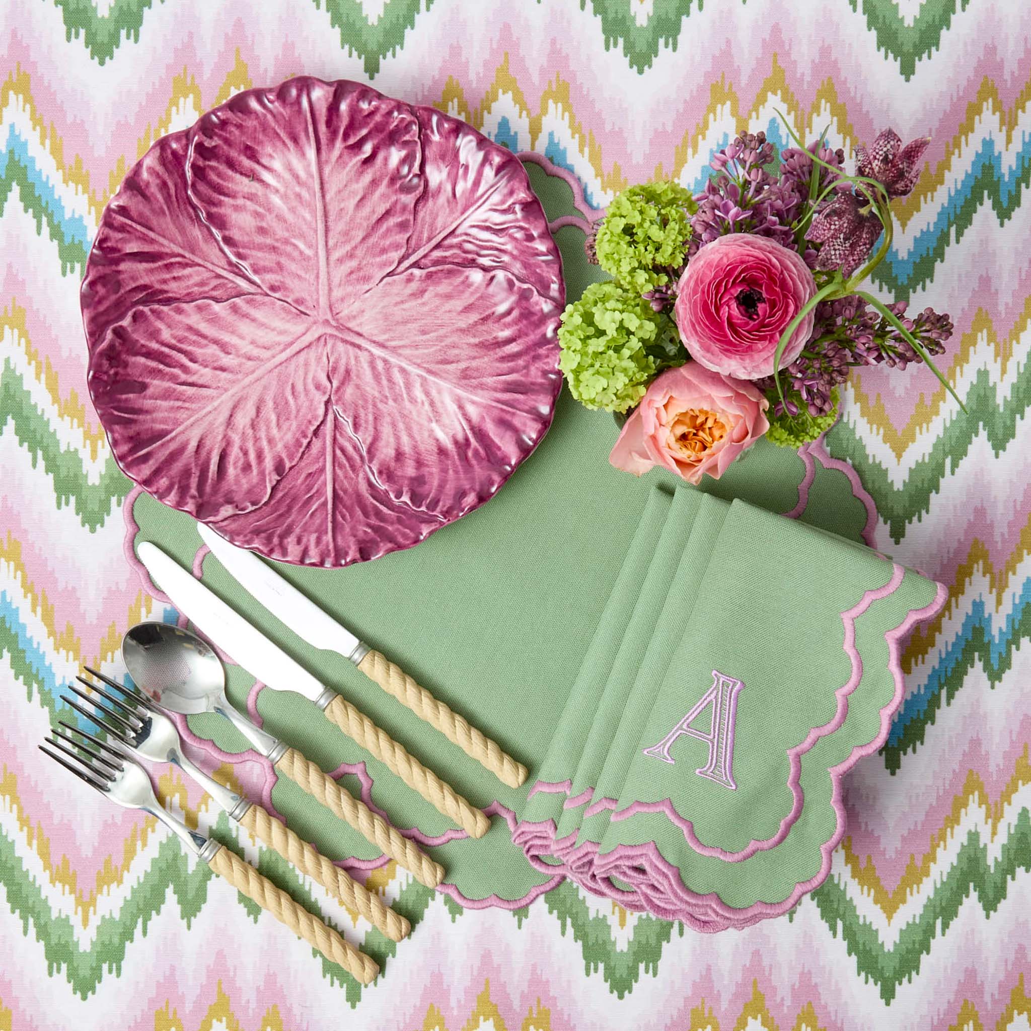 Serena Aubergine Cabbage Dinner Plate - Image 10