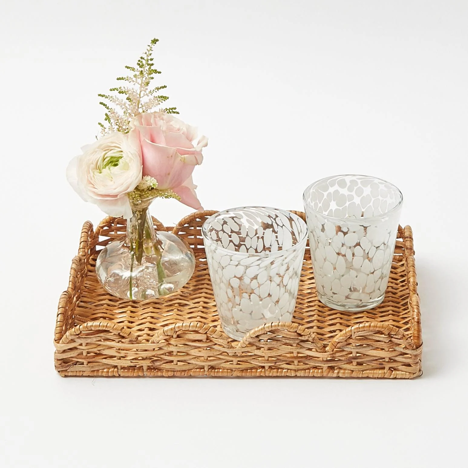 Small Scalloped Rattan Tray - Image 11